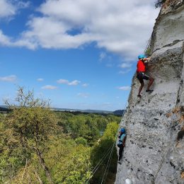 Klettern in Connelles mit Authentik Aventure