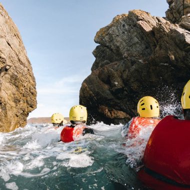 Coasteering dans le Cotentin, Baie d'Ecalgrain