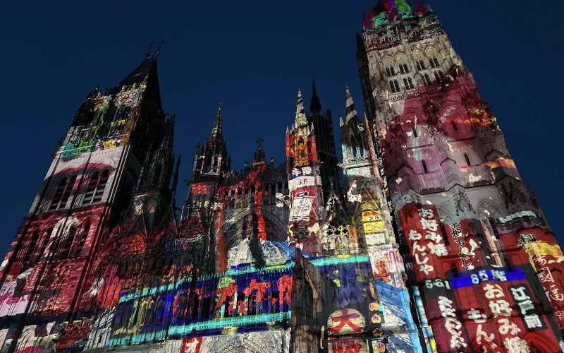 Lichtshow an der Kathedrale von Rouen