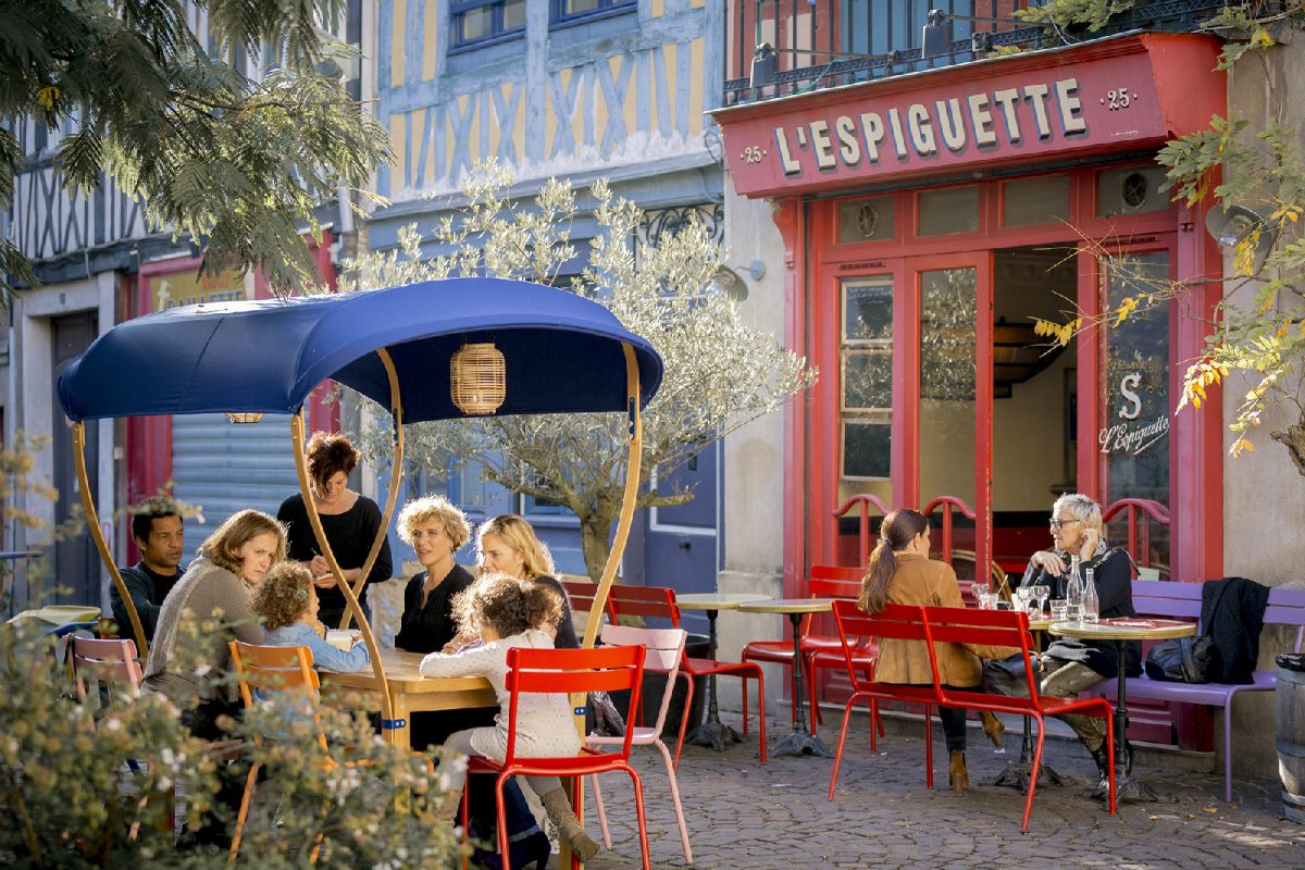 Restaurant in der Rue de Robec in Rouen © V. Rustuel