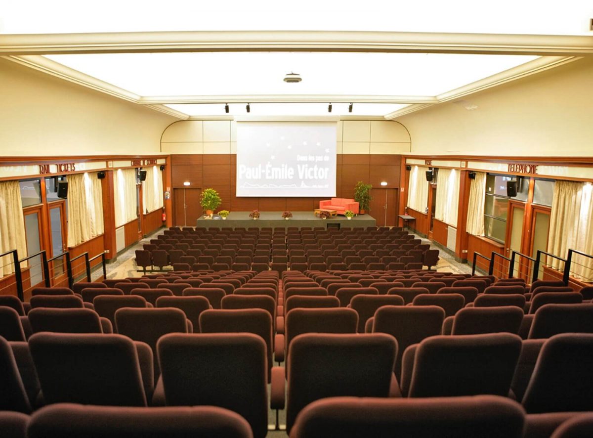 Auditorium mit 350 Plätzen im Tiefseemuseum Cité de la Mer