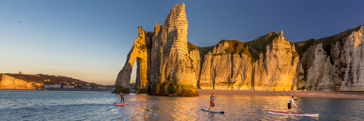 Stand-Up Paddling in Étretat